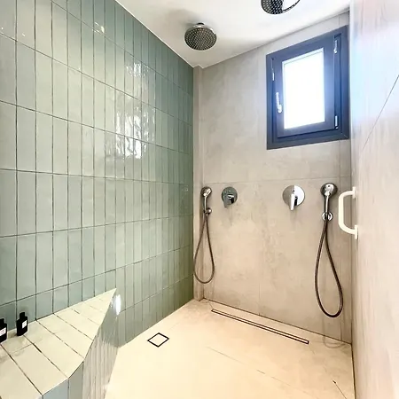 Lilly Residence-all Sea View Suites, Adults Only 5* Naousa