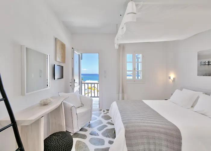 Lilly Residence-all Sea View Suites, Adults Only 5* Naousa (Paros)