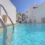Lilly Residence-all Sea View Suites, Adults Only 5* Náoussa