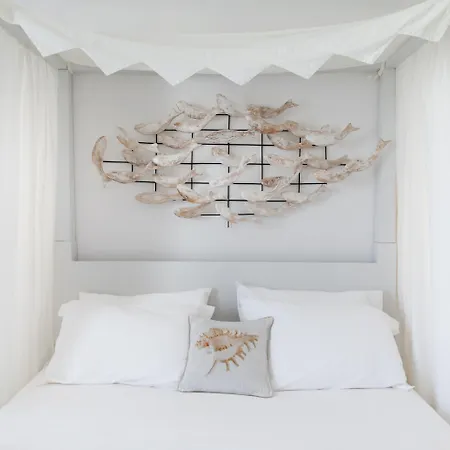 Lilly Residence-all Sea View Suites, Adults Only 5* Νάουσα